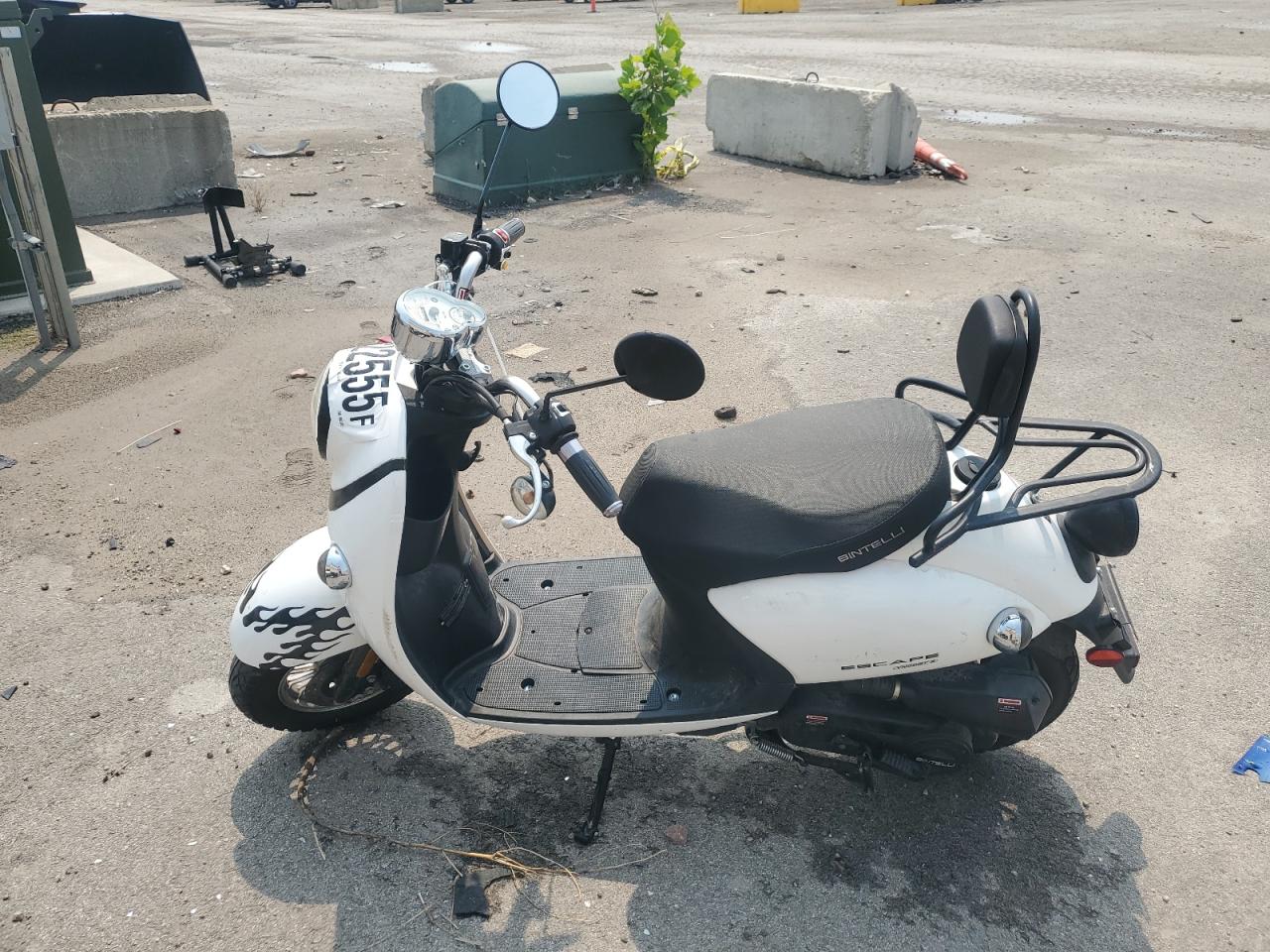 Yngf Scooter Image 3