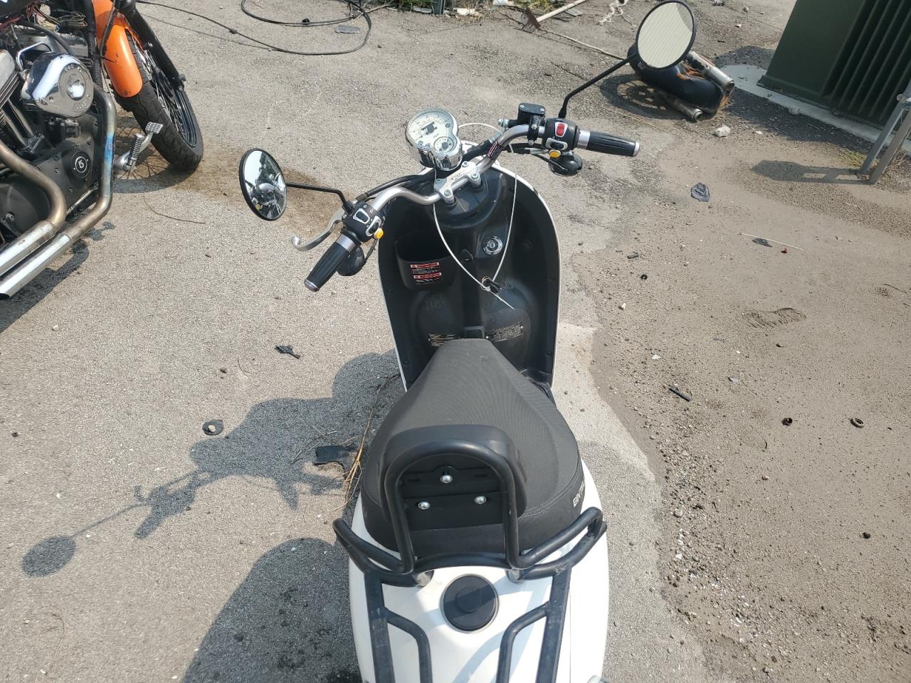 Yngf Scooter Image 6