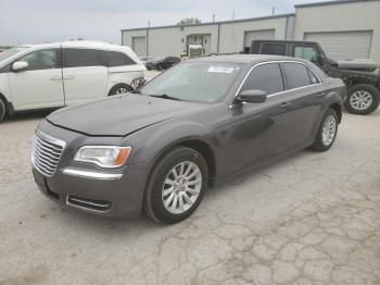  Salvage Chrysler 300