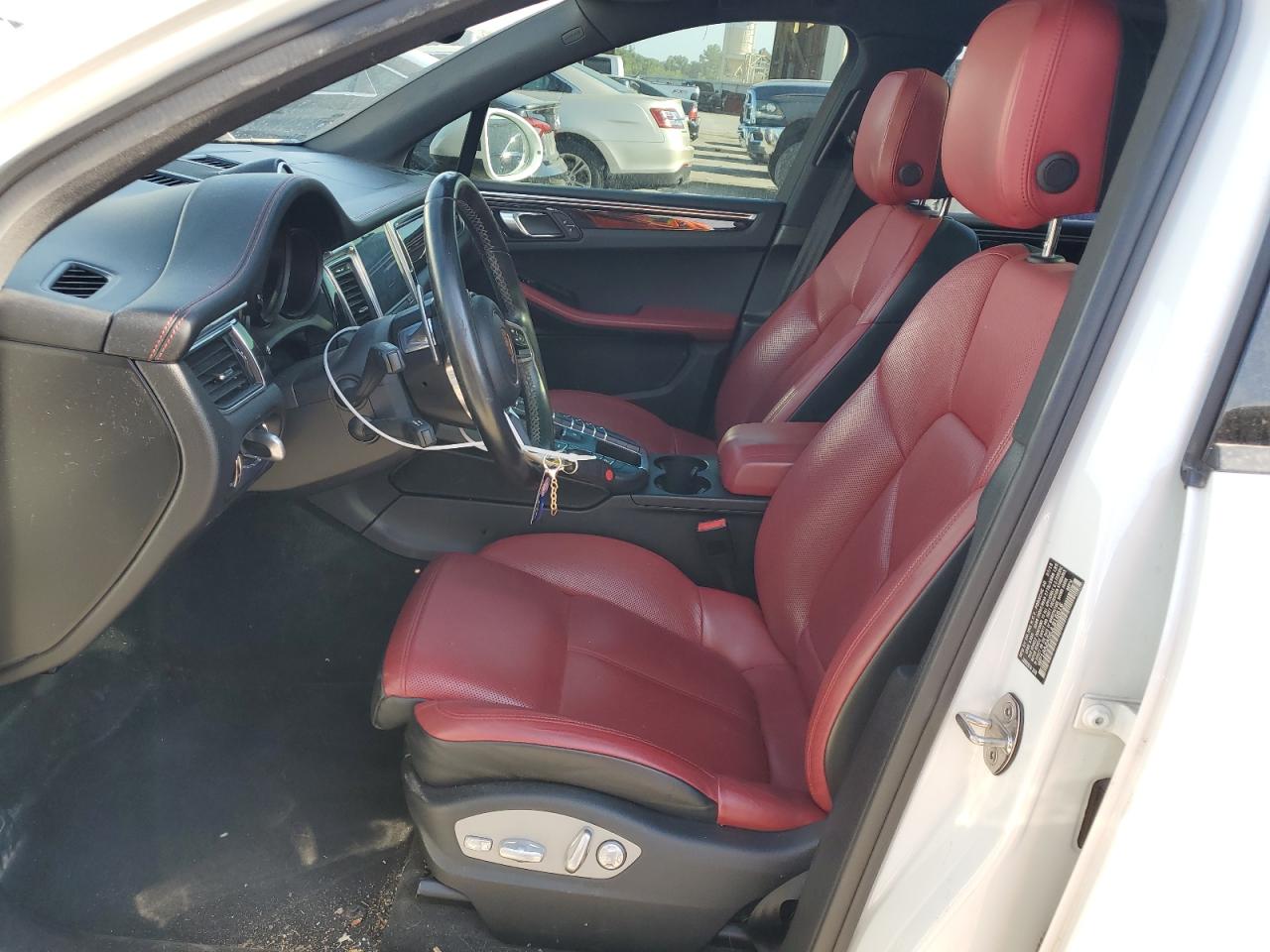 Porsche Macan Image 7