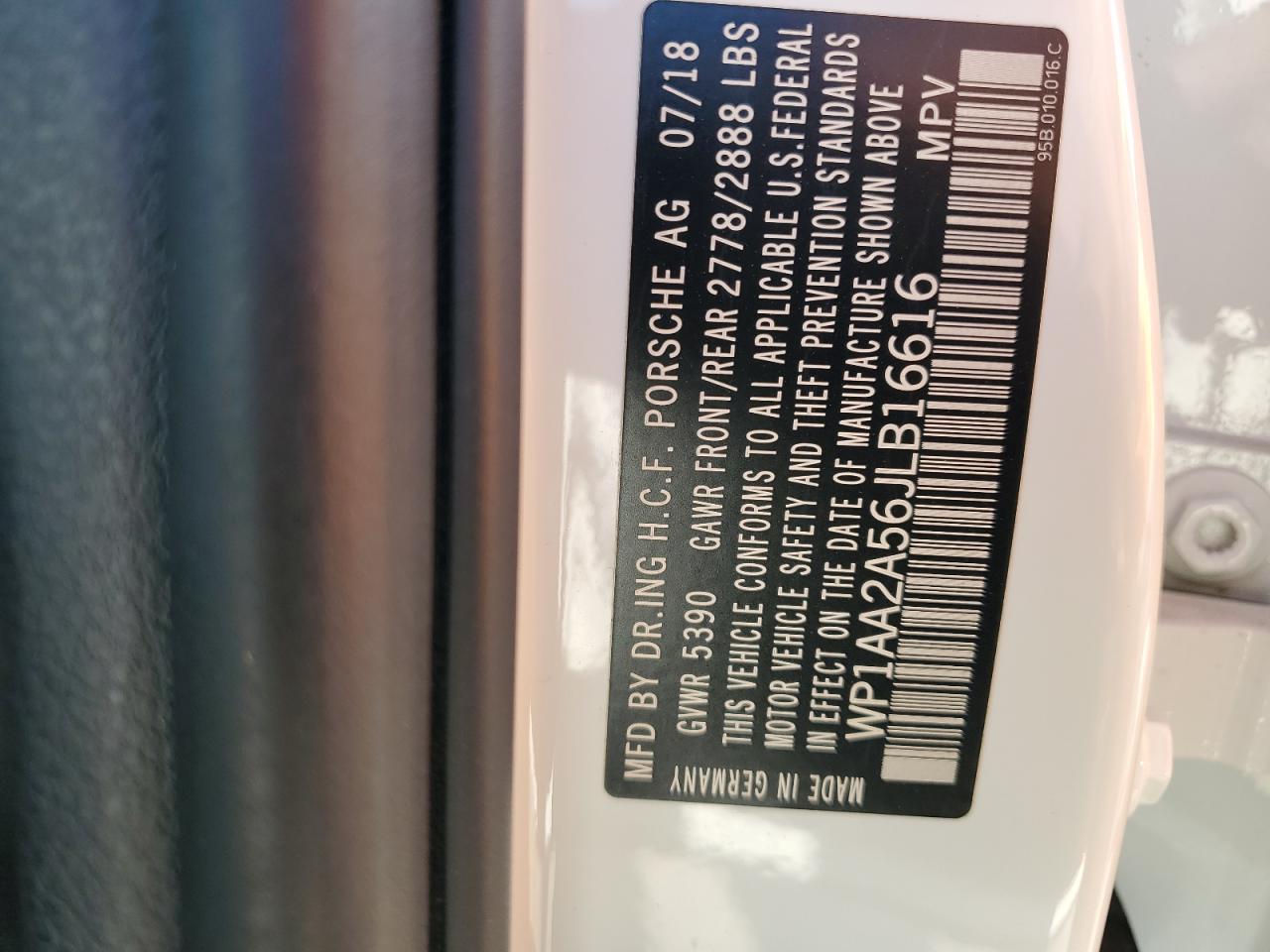 Porsche Macan Image 12