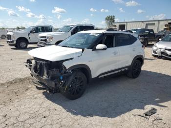  Salvage Kia Seltos