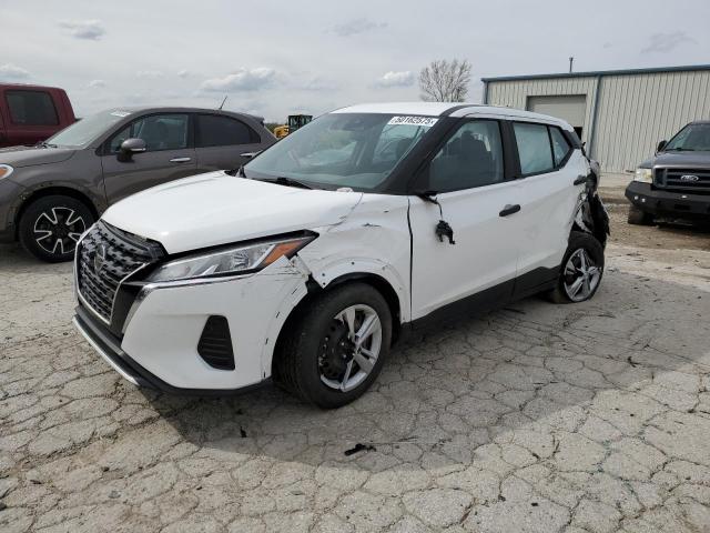  Salvage Nissan Kicks