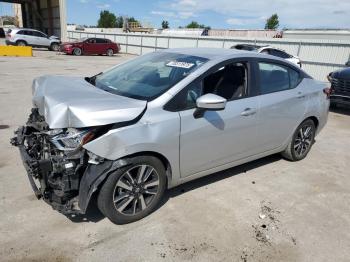  Salvage Nissan Versa