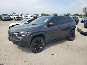  Salvage Jeep Cherokee