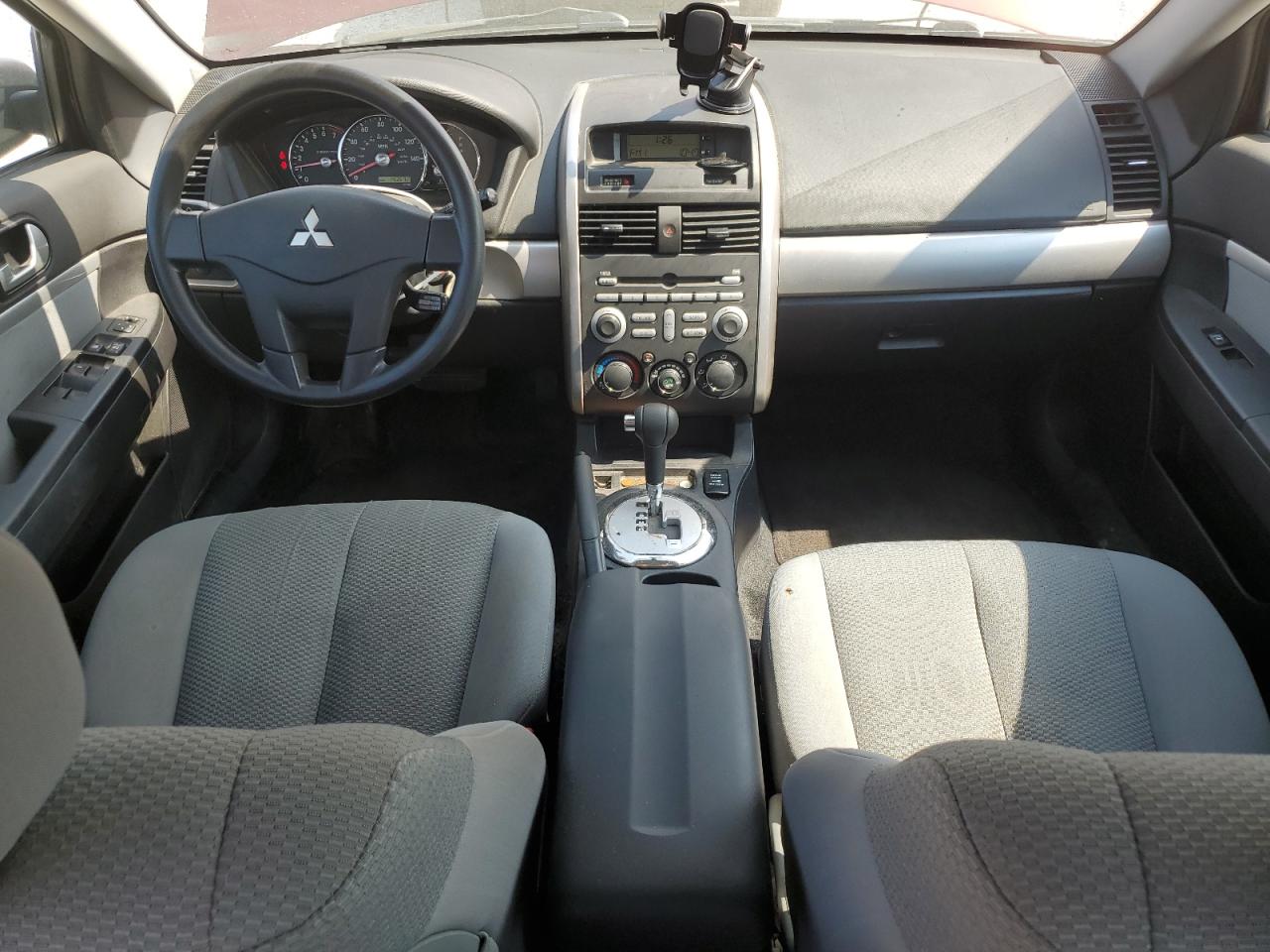 Mitsubishi Galant Es Image 2