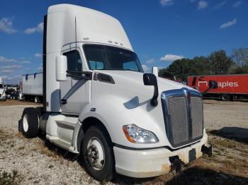  Salvage Kenworth T680