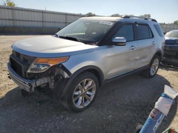  Salvage Ford Explorer