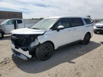  Salvage Kia Carnival