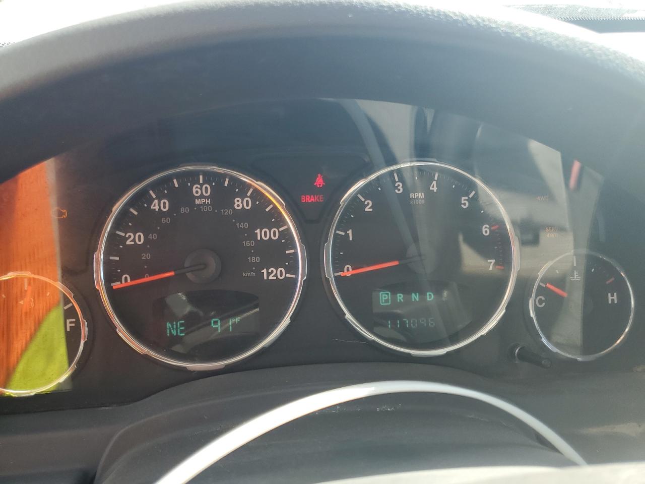 Jeep Liberty Sport Image 4