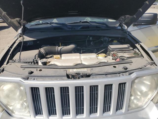 Jeep Liberty Sport Image 12