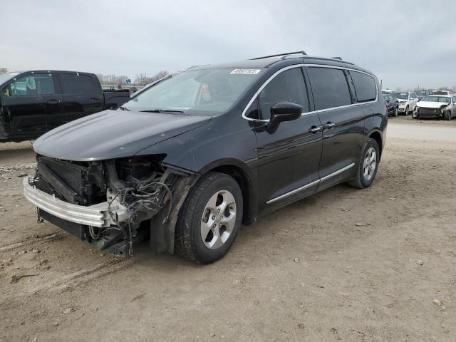  Salvage Chrysler Pacifica