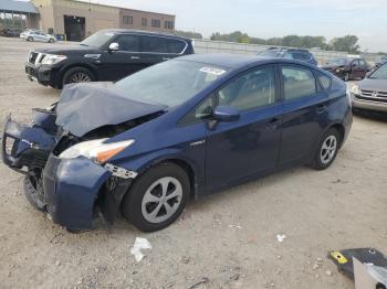  Salvage Toyota Prius