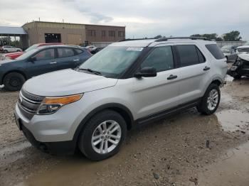  Salvage Ford Explorer