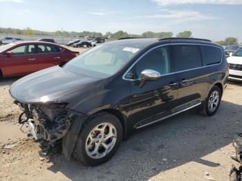  Salvage Chrysler Pacifica