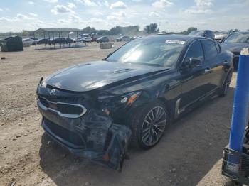  Salvage Kia Stinger