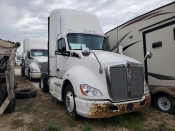  Salvage Kenworth T680