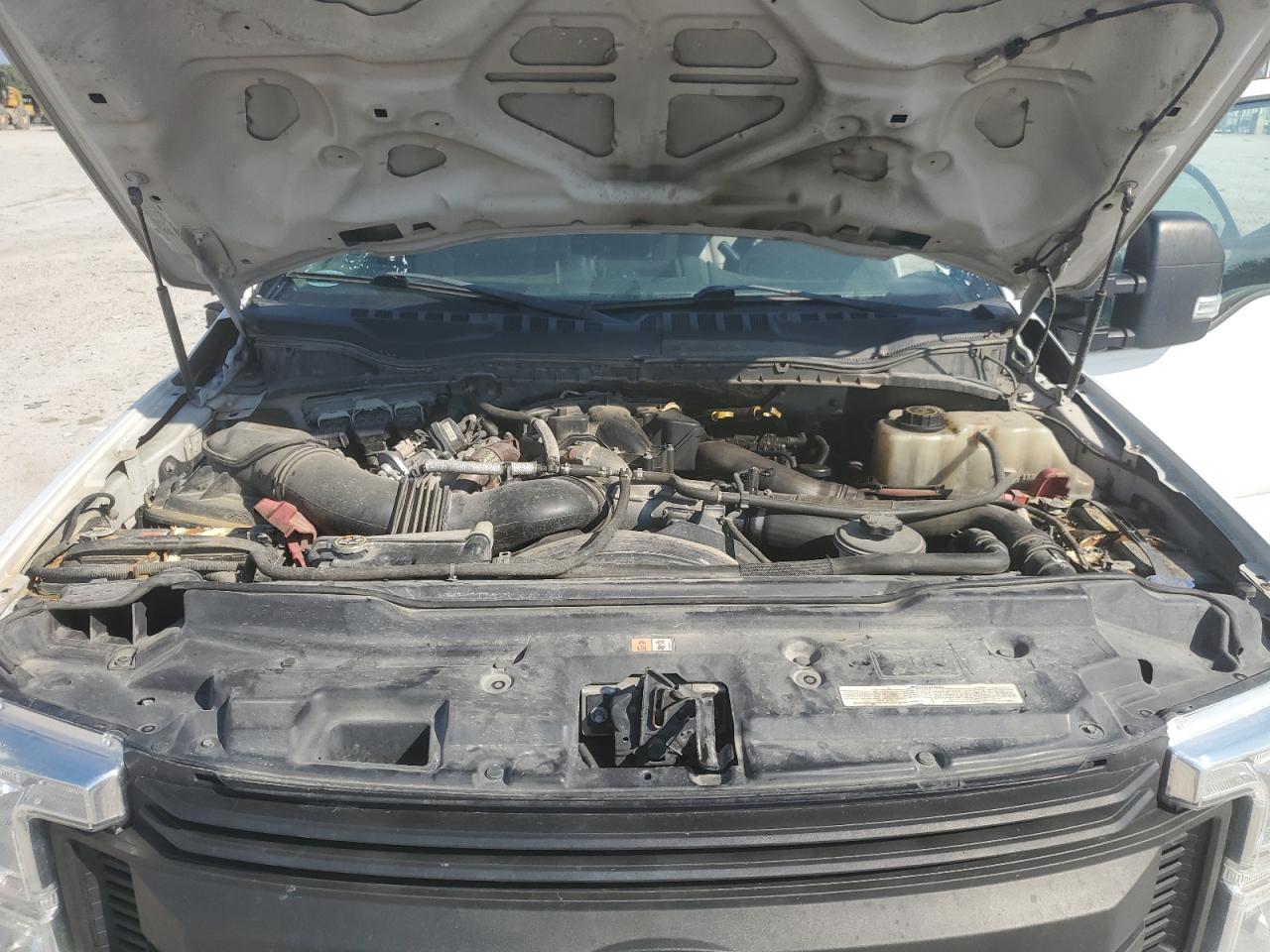 Ford F-350 Super Duty Image 11