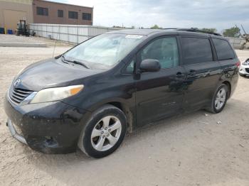  Salvage Toyota Sienna
