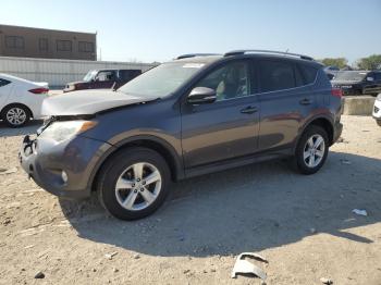  Salvage Toyota RAV4
