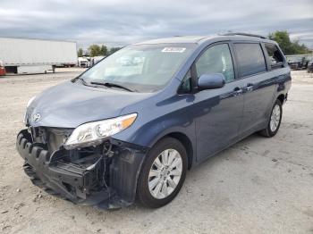  Salvage Toyota Sienna