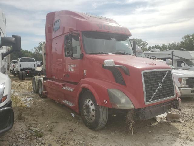  Salvage Volvo Vn