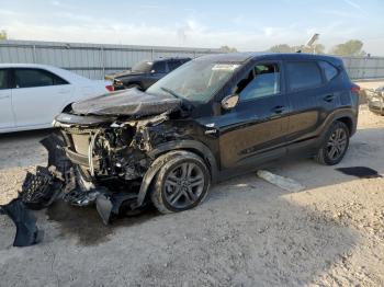  Salvage Kia Seltos