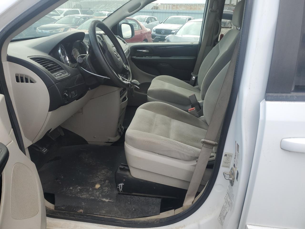 Dodge Caravan Se Image 9