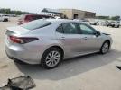 Toyota Camry Le Image 6