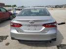 Toyota Camry Le Image 4