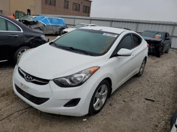  Salvage Hyundai ELANTRA