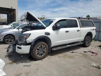  Salvage Nissan Titan