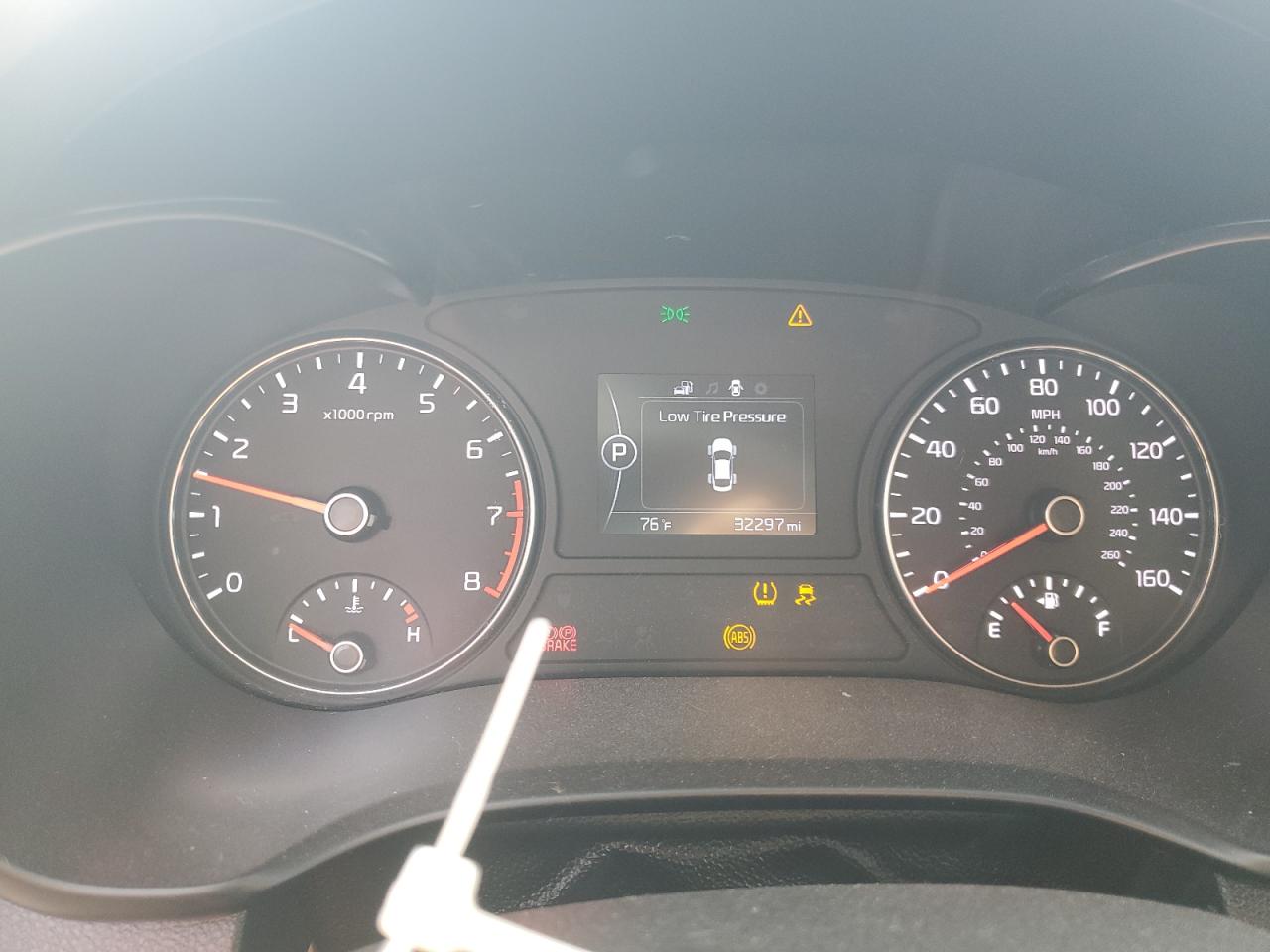 Kia Optima Lx Image 9