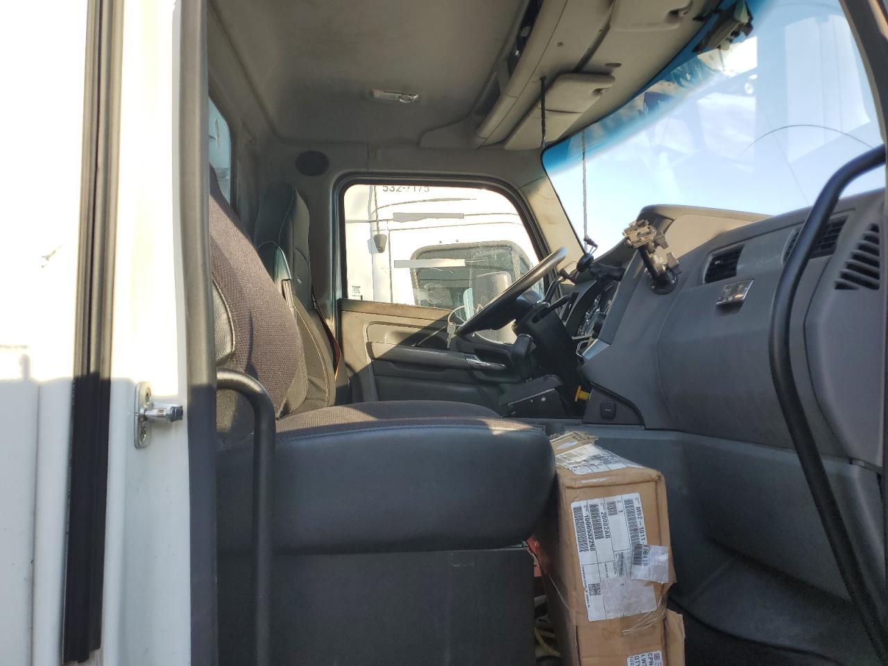 Kenworth T680 T680 Image 2