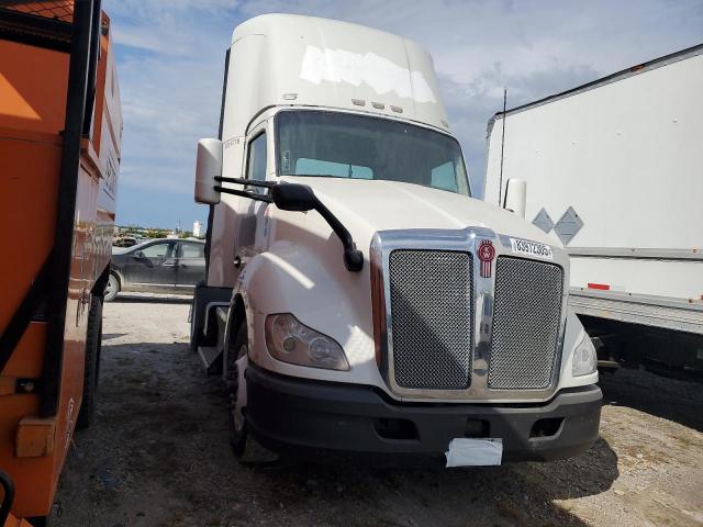  Salvage Kenworth T680