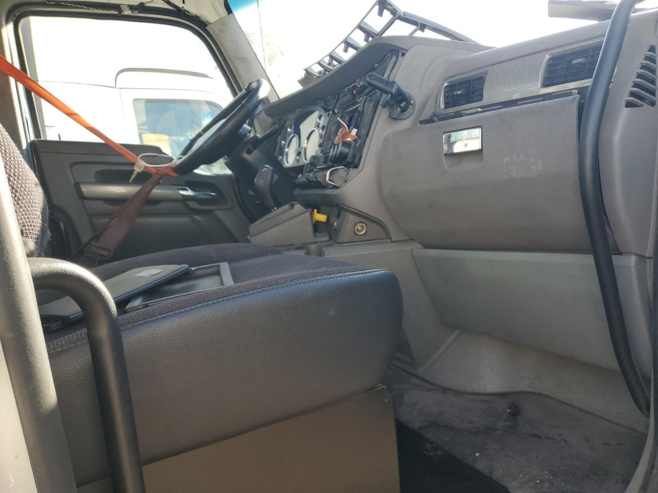 Kenworth Constructi T680 Image 11