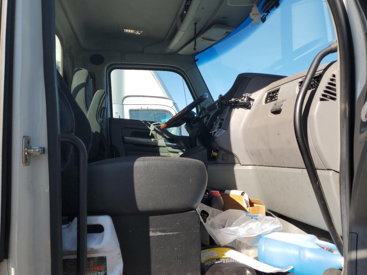 Kenworth T680 T680 Image 3