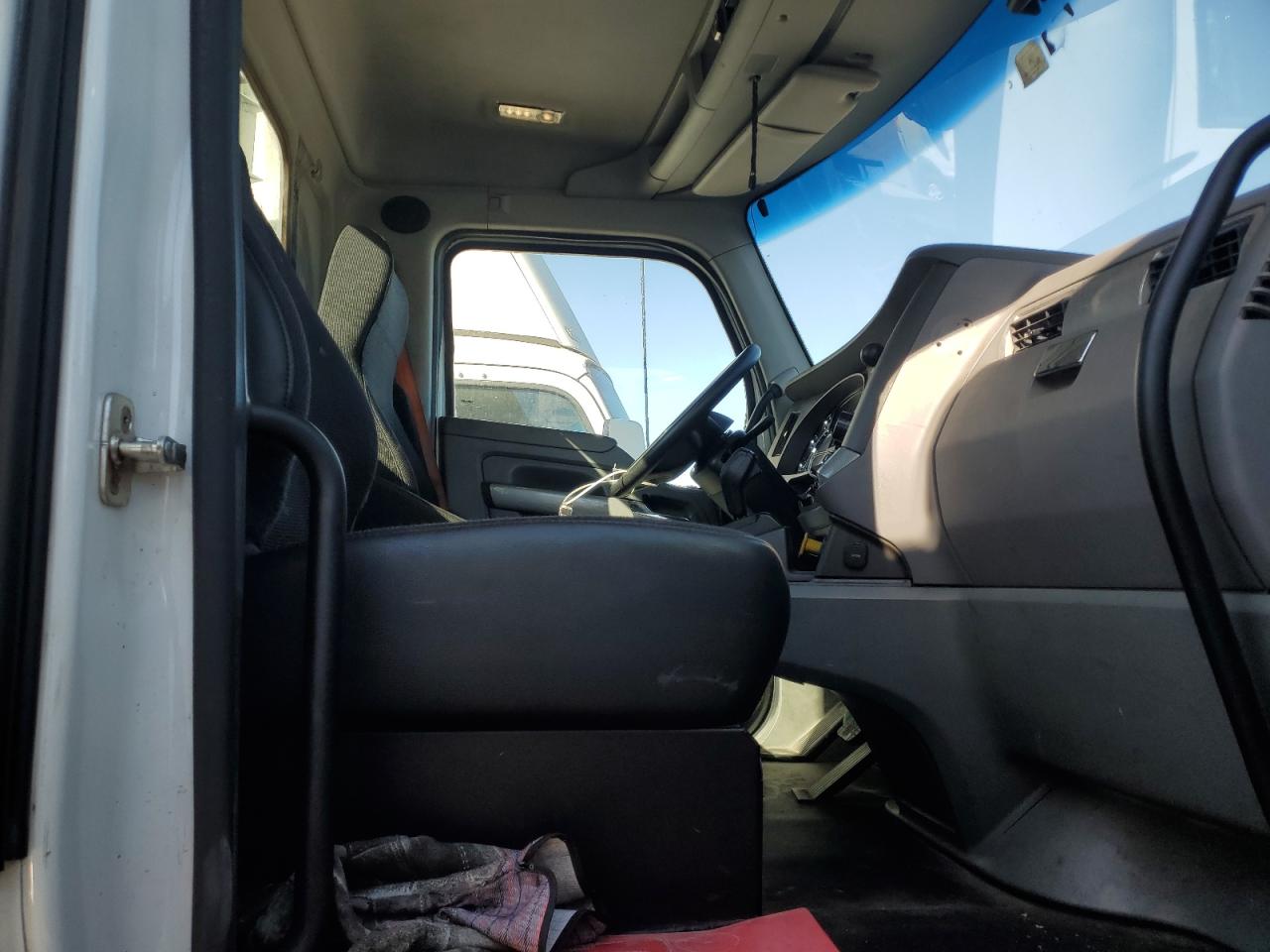 Kenworth T680 T680 Image 8