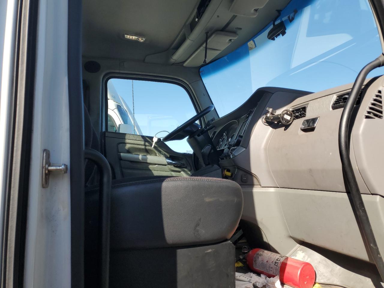 Kenworth T680 T680 Image 8