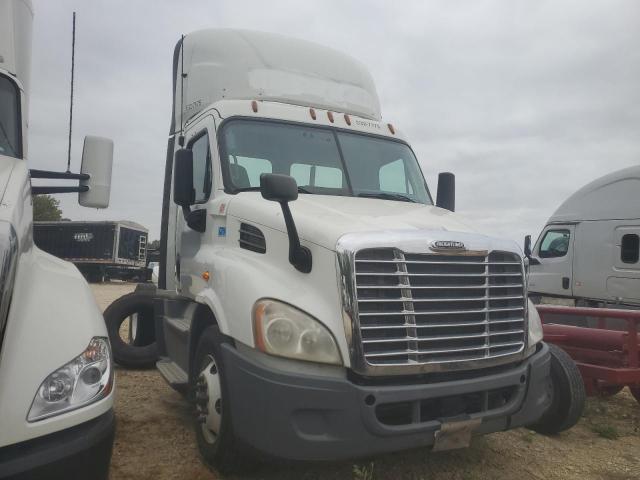  Salvage Freightliner Cascadia 1