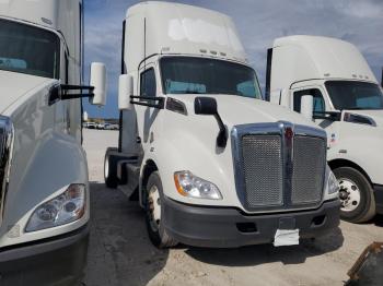  Salvage Kenworth T680