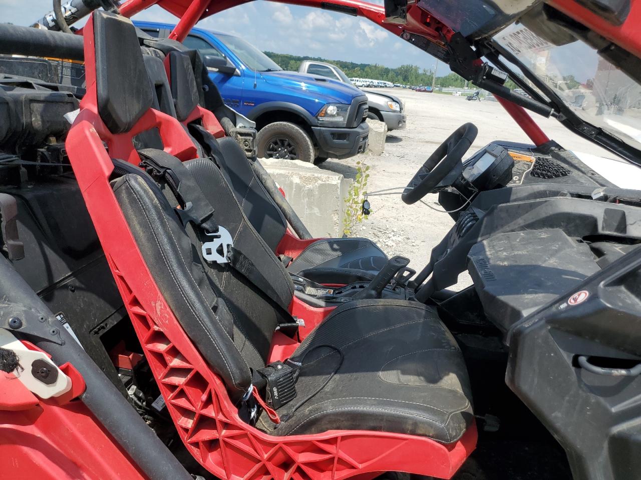 Can-Am Maverick X X Rc 72 Turbo Rr Image 4