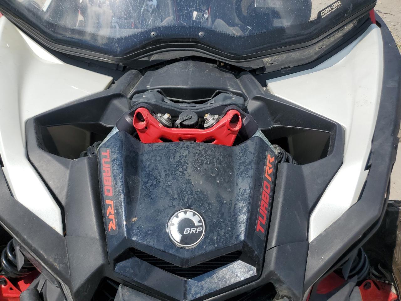 Can-Am Maverick X X Rc 72 Turbo Rr Image 10