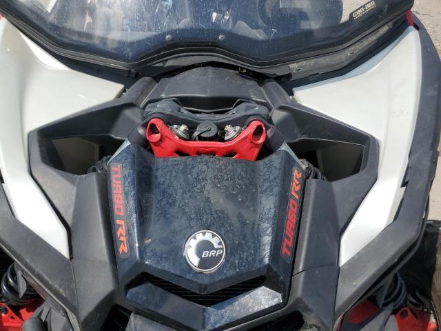 Can-Am Maverick X X Rc 72 Turbo Rr Image 10