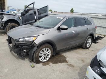  Salvage Kia Sorento
