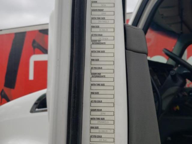 Kenworth T680 T680 Image 9