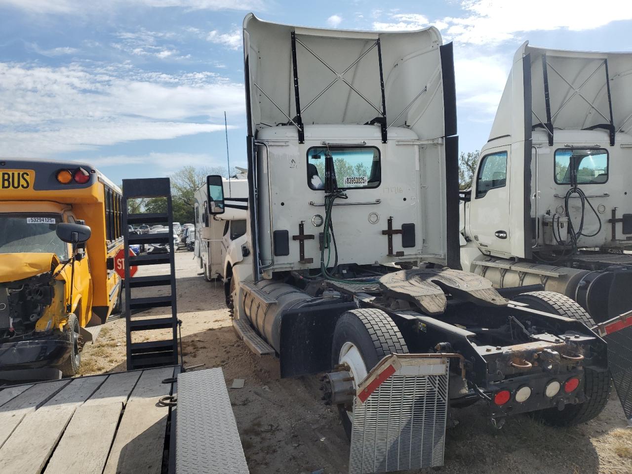 Kenworth T680 T680 Image 2