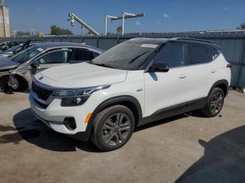  Salvage Kia Seltos