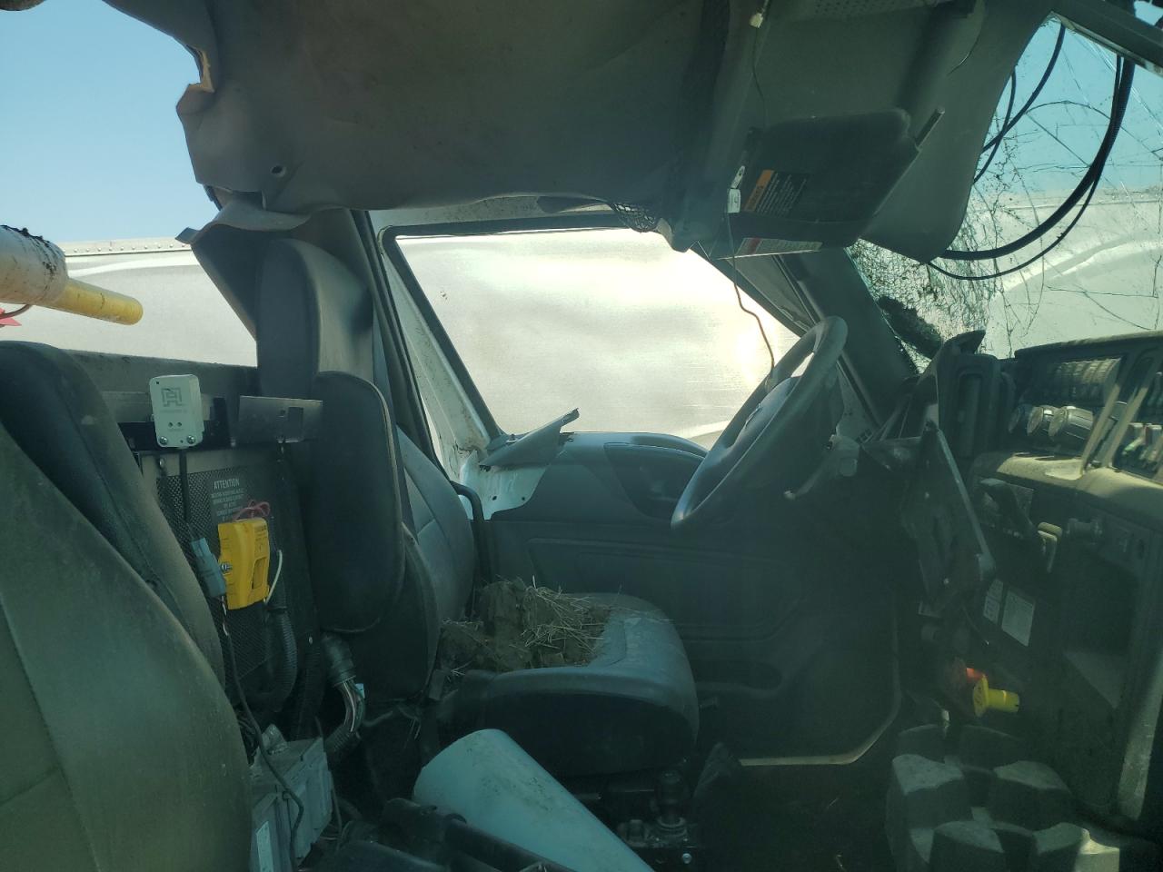 International Hv607 Image 5