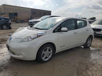  Salvage Nissan LEAF